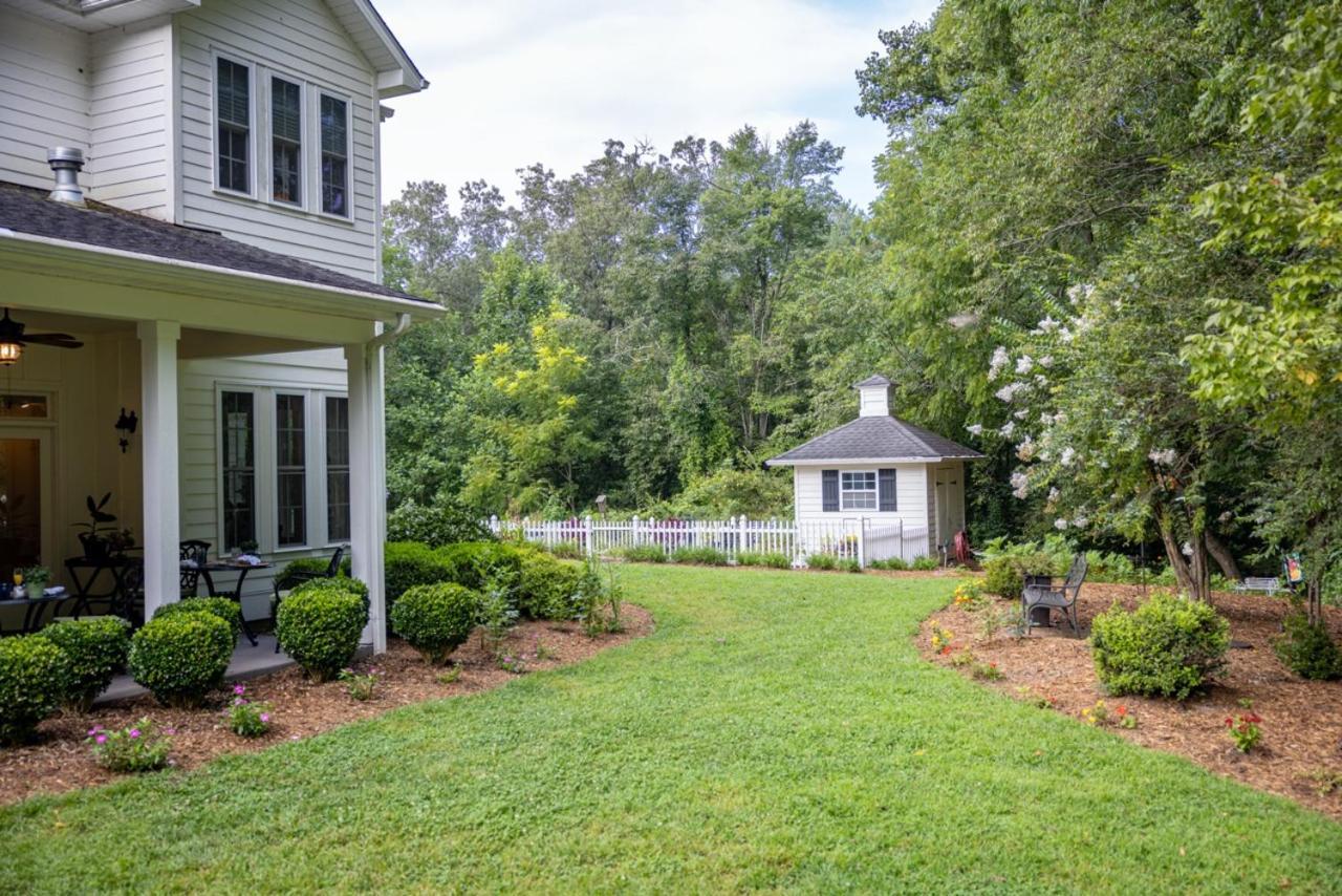 Bed & Breakfast On Tiffany Hill Mills River Exterior foto